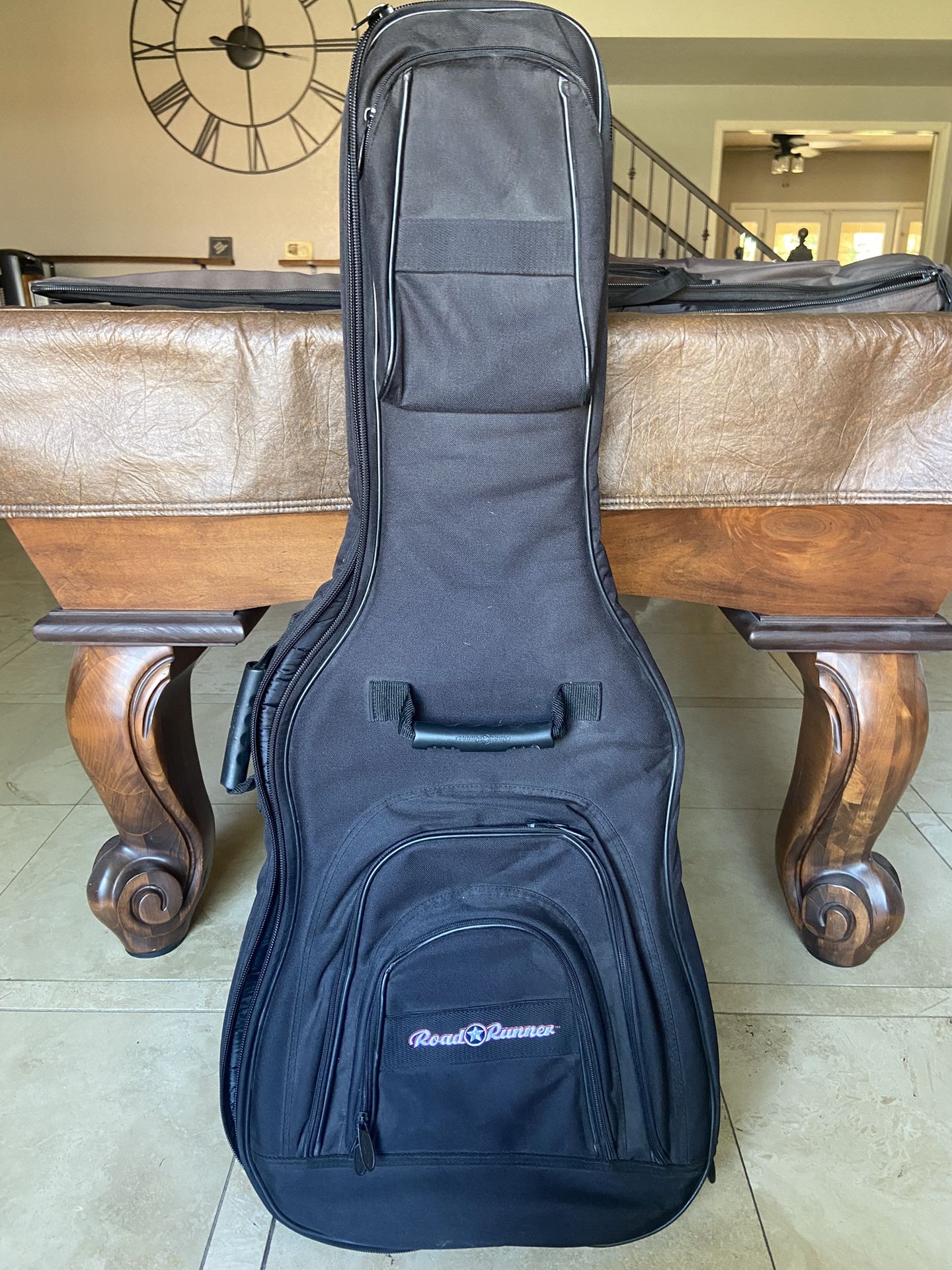 Road Runner Guitar Case