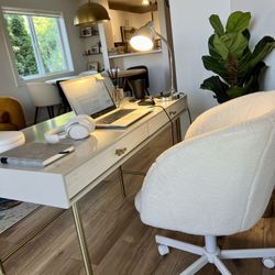 Modernist Wood Desktop