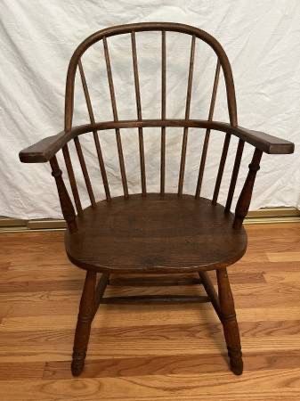 Vintage Barrel Spindle Bow Back Wood Arm Chair