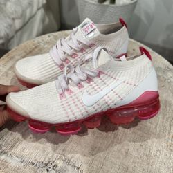 Nike Vapormax and Flyknit 3 white and pink trainers #Vapormax #Flyknit #Nike Sneakers