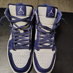 Nike Air Jordan 1 Mid Purple 