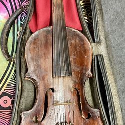  4/4 Size Violin in Hardshell Case 