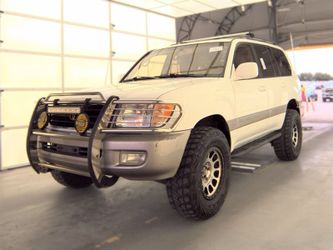 2001 Toyota Land Cruiser Rare & Legendary 100-Series! 4x4