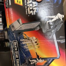 Death Star Escape Collectible 