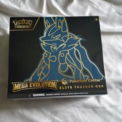 Pokemon Center mega Evolution Etb
