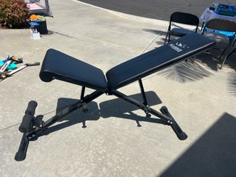 Flyers weight bench (adjustable)
