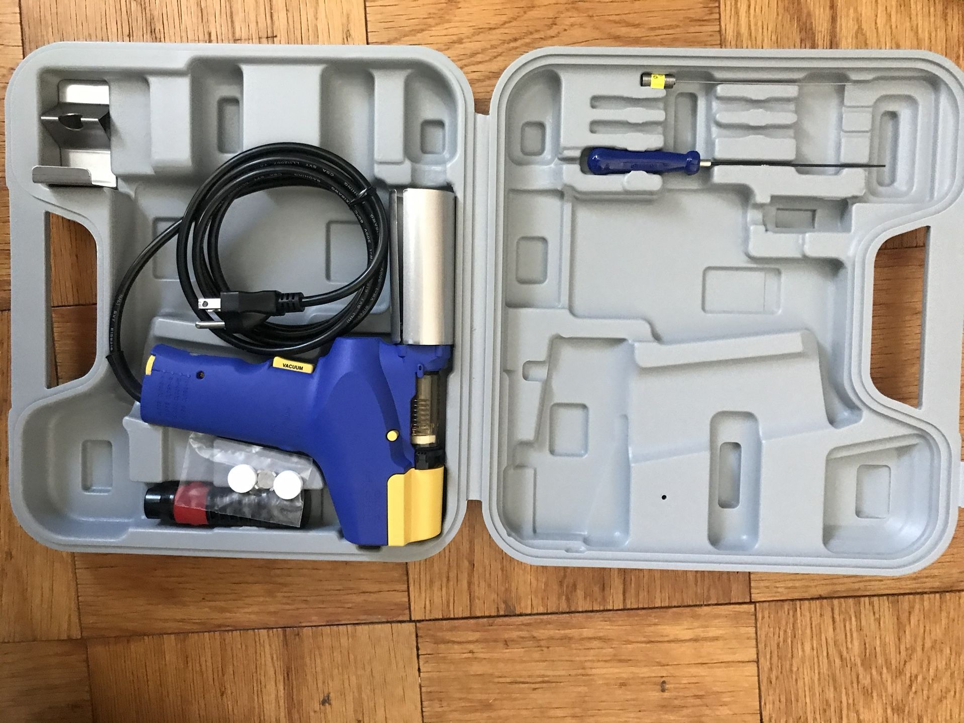 Brand New Hakko Fr300 Desoldering Gun