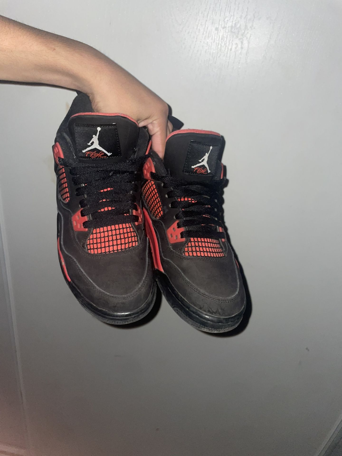 Jordan 4 Red Thunders