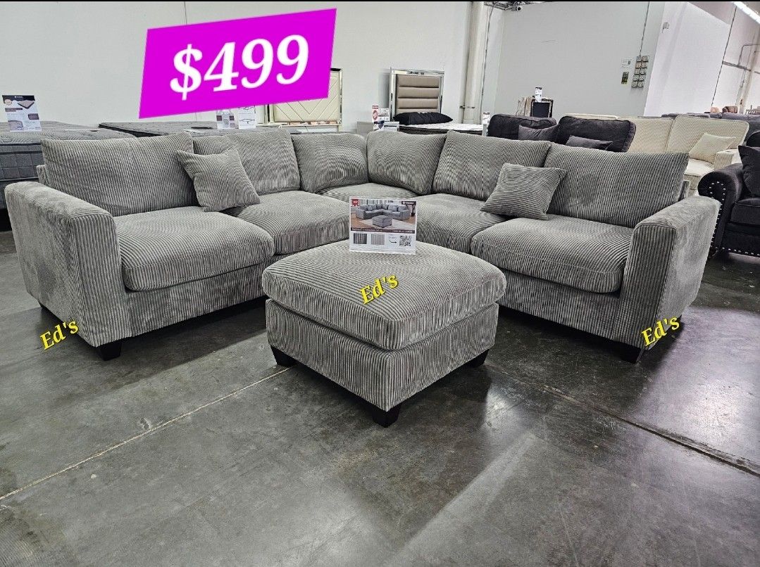 BRAND NEW 4PCS SECTIONAL SOFA SET WITH OTTOMAN AND ACCENT PILLOW INCLUDED $499+tax