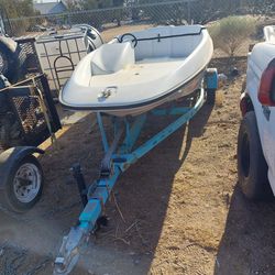 1993 Bayliner , Small Jet Boat . With Trailer