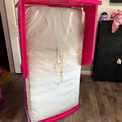 Minnie mouse toddler bed