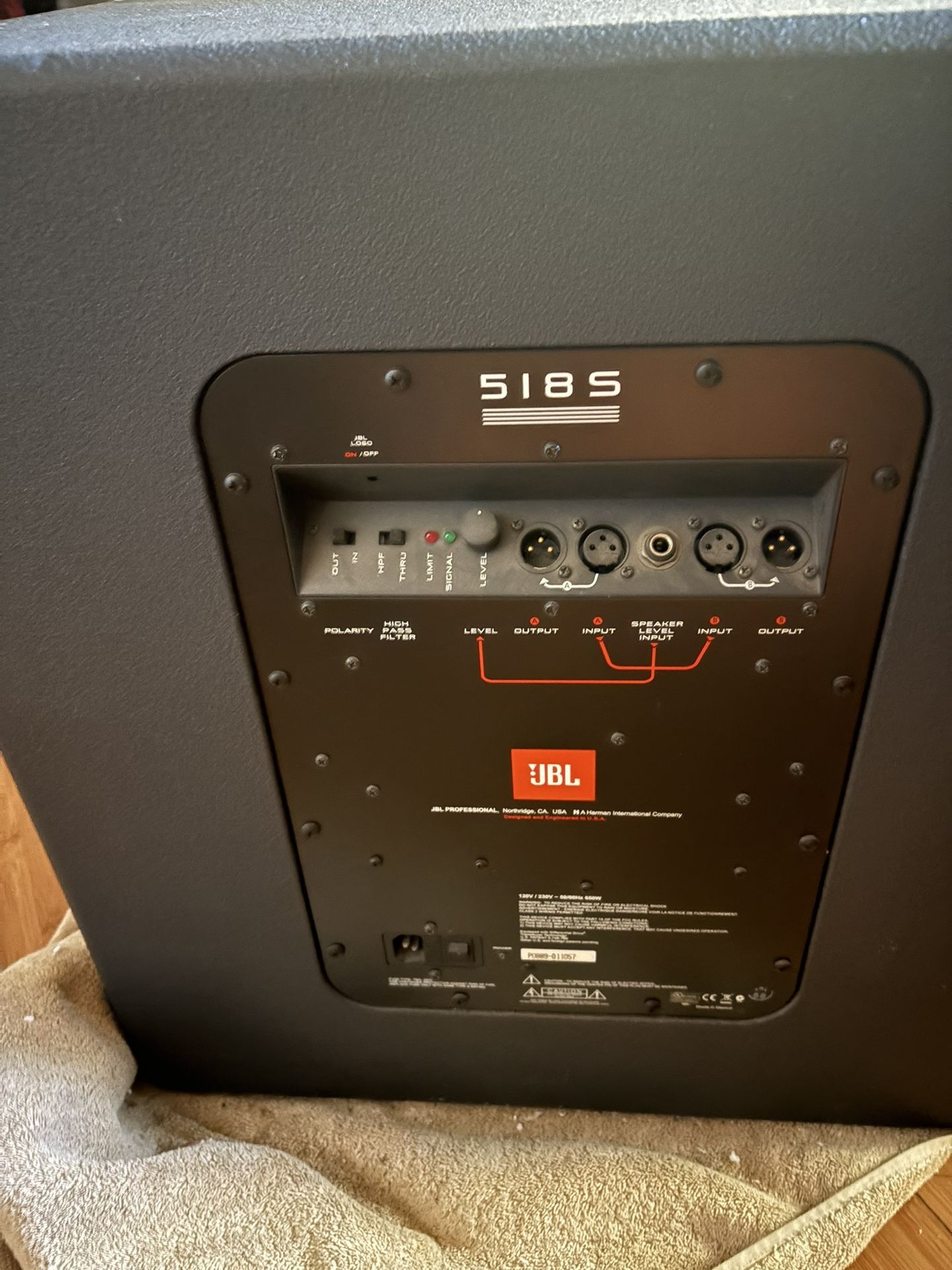 JBL POWERED SUBWOOFER