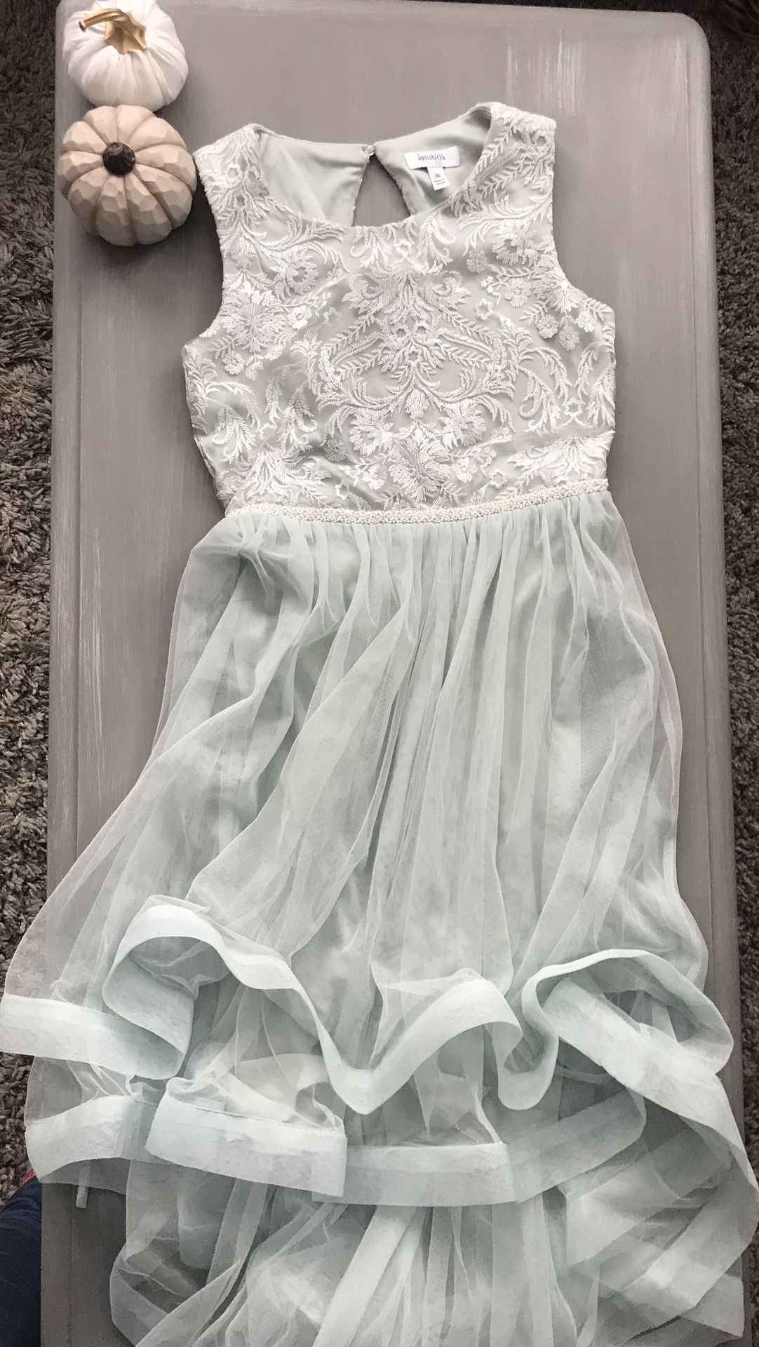 Girls dress