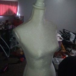 Mannequin And Mannequin Head
