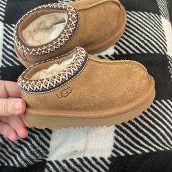 Toddler Ugg Slippers 