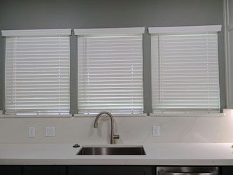Quality 2" White Faux Wood Cordless Blinds