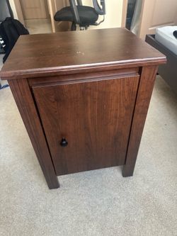 Classic Wooden Bedside Table / Nightstand with Storage