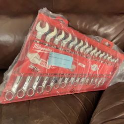 MILWAUKEE SAE COMBINATION WRENCH SET 15 PCs