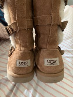 Ugg’s size 6