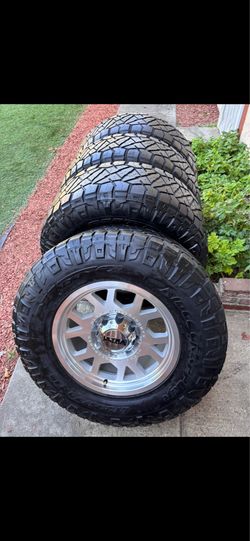 Chevy Silverado 2500 y 3500 dodge ram 2590 y 3500 rims