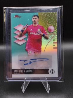 Topps Finest Emiliano MartÃnez Certified Auto /199