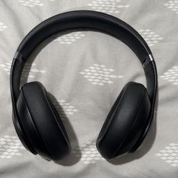 Beats Studio Pro Headphones 