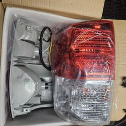 Toyota Tundra 2nd Generation Tail Light New
