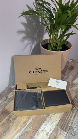 Coach men wallet