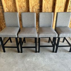 Wooden Cloth - Kitchen Island Chairs