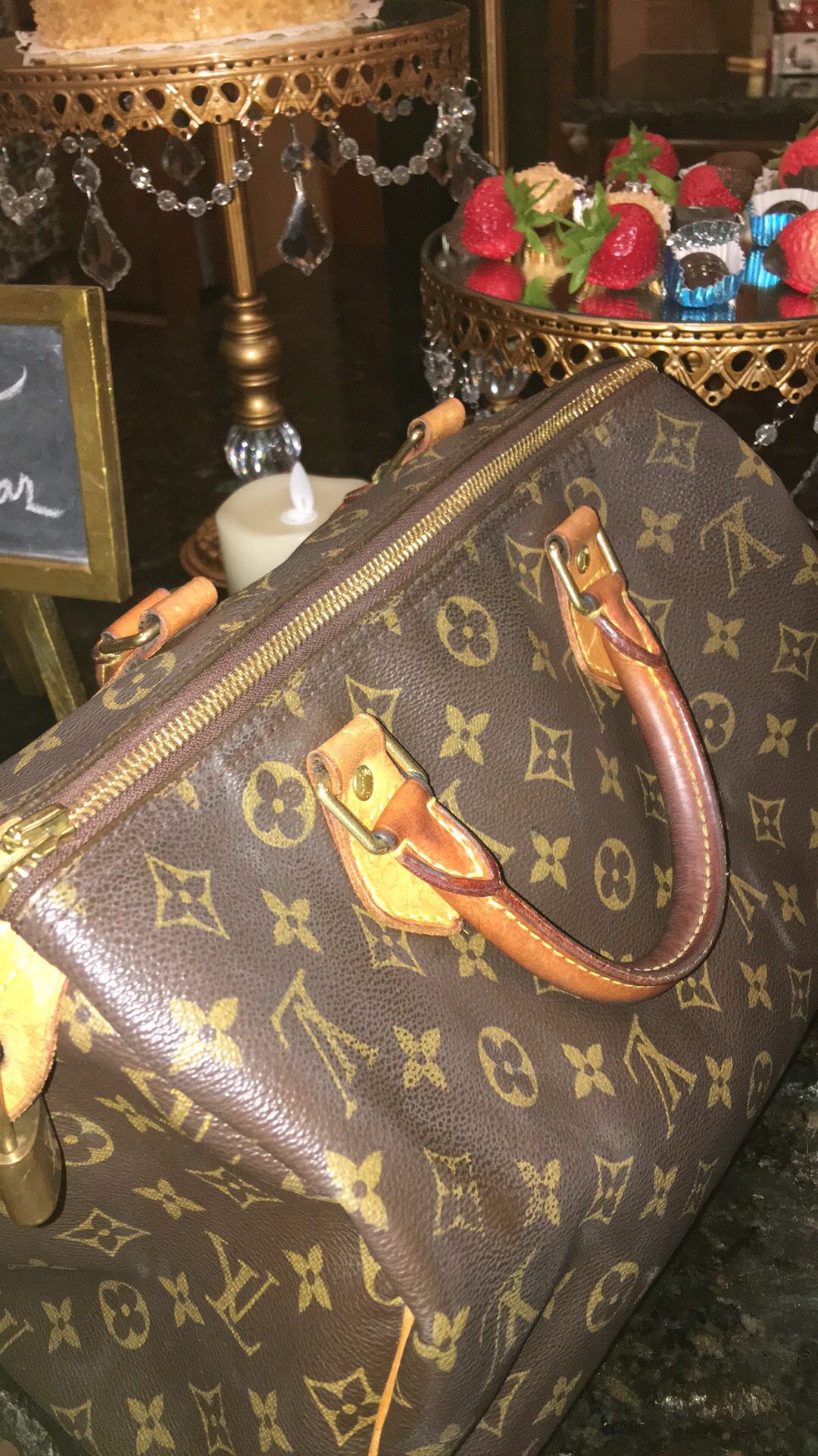 Louis Vuitton Vintage Speedy 30 for Sale in Guadalupe, AZ - OfferUp
