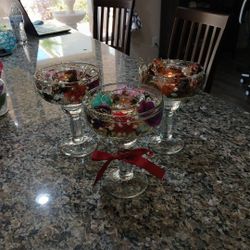 These Are Beautiful Candles With Flowers And Beautiful Scents