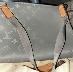Porta Celular LV for Sale in City Of Industry, CA - OfferUp