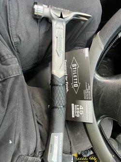 Stilleto titanium hammer