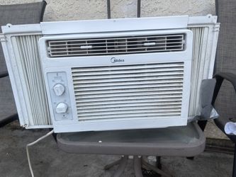 Aire Acondicionado Y Despensador De Agua