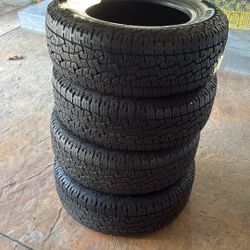 Roadian AT PRO  Nexen 245/65R 17