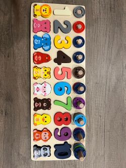 Brand new 3-in-1 Wooden Montessori Early Learning Board: Numbers, Animals, and Counting Rings