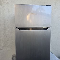 Small Refrigerator 