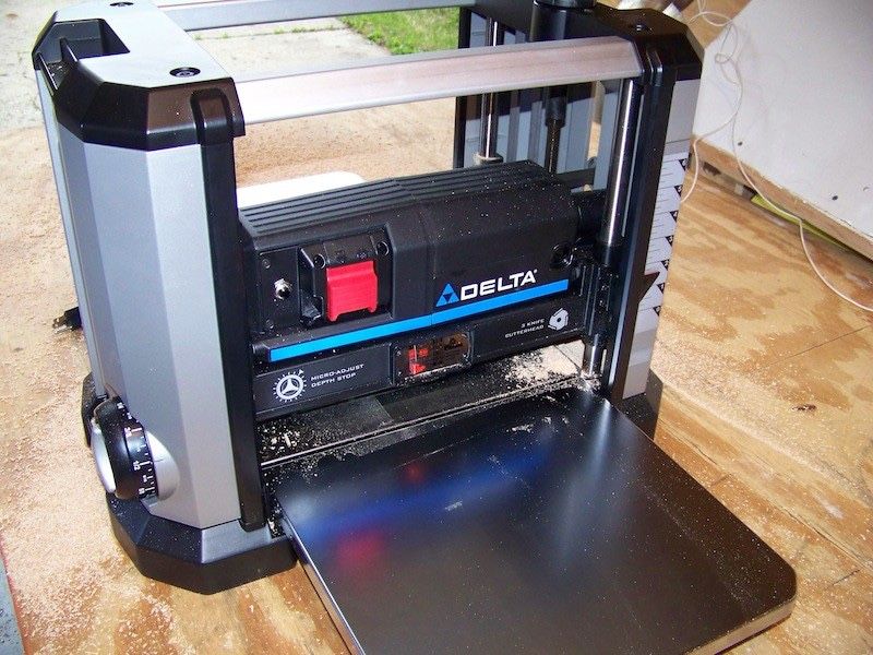Delta 22-590 Planer