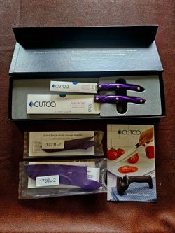 Brand new Cutco Cares Purple Santoku Gift Set (2)