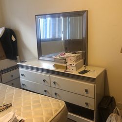 Furniture Queen Bed Set