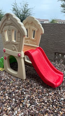 Little Tikes Hide & Seek Climber, for Ages 2-5 Years, Multi-Color