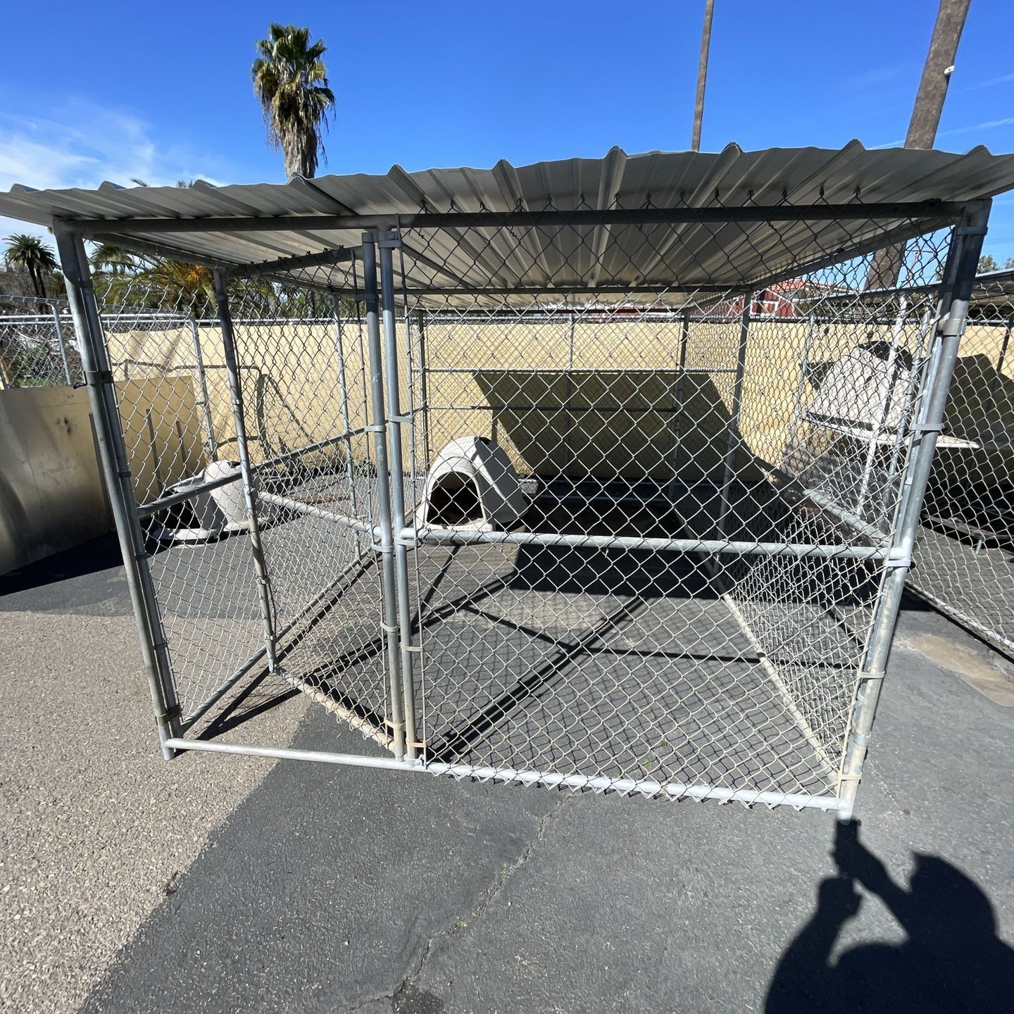 Dog Kennel Chain Link FREE delivery 🚚 Set up 🛠️available 