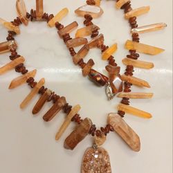 New HANDMADE SPARKLY PEACH CRYSTAL POINTS NECKLACE DRUZY PENDANT