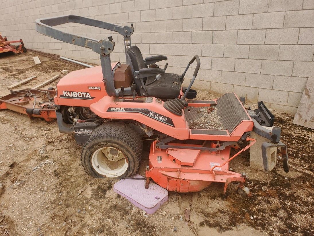 Kubota Mowers & Decks, Skagg Mower for Sale in Moreno Valley, CA OfferUp