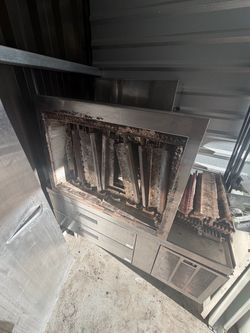 Vulcan Commercial Gas Charbroiler - Restaurant Grill