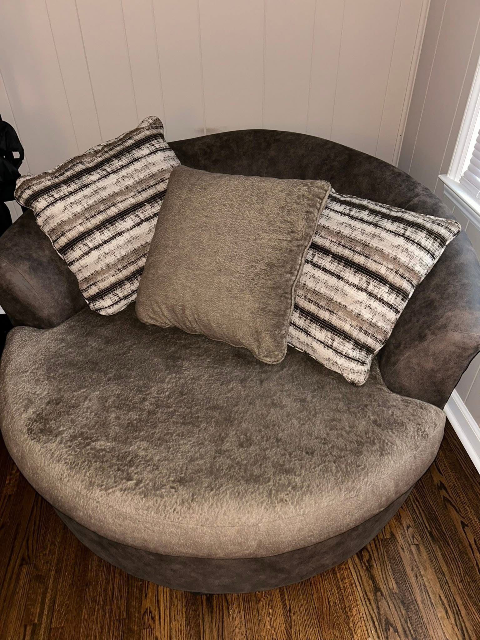 Big Comfy Swivel Couch With Pillows