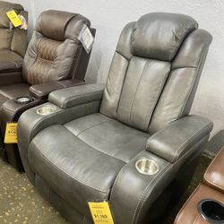 Single Recliners INSTOCK! $ Message For Individual Pricing !