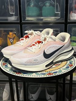 Nike Journey Run Sail Total Orange size 12