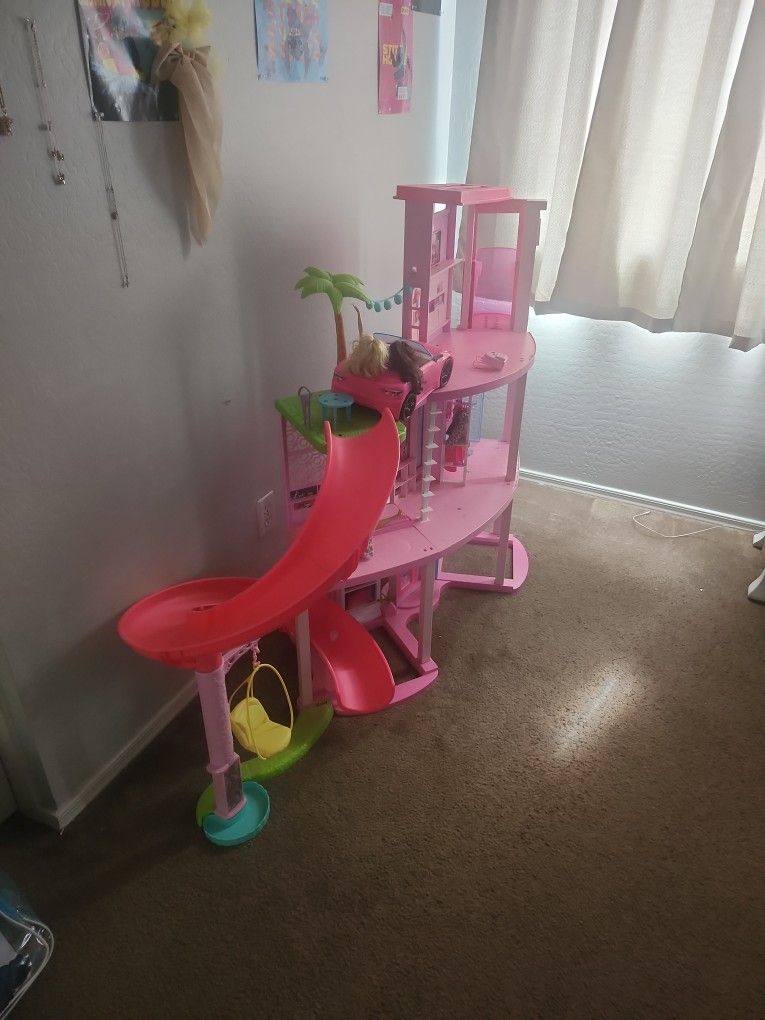 Barbie Dream House