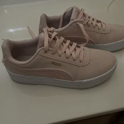 Womens Puma Shoes 